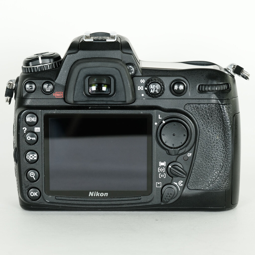 Nikon D300 ボディの出品 | ONE SCENE（ワンシーン）