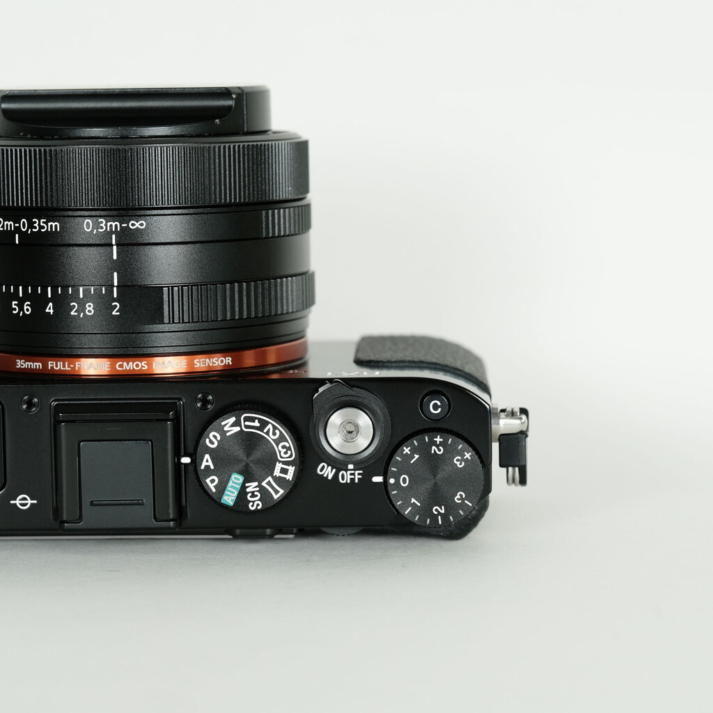 SONY Cyber-shot DSC-RX1の出品 | ONE SCENE（ワンシーン）