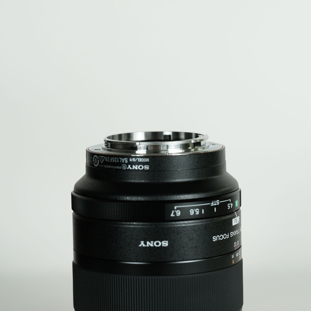 SONY 135mm F2.8 [T4.5] STF SAL135F28の出品 | ONE SCENE（ワンシーン）