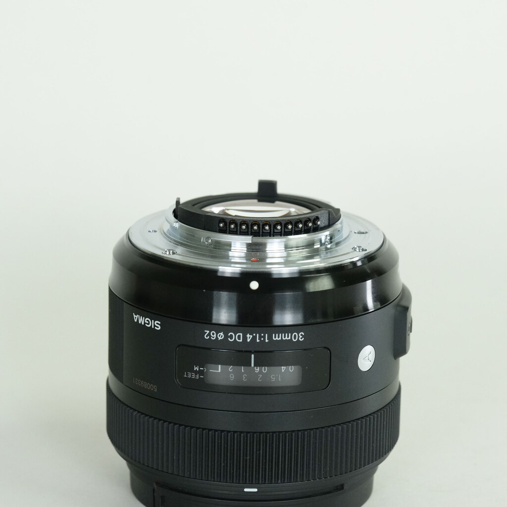 SIGMA 30mm F1.4 DC HSM｜Art [ニコン用]の出品 | ONE SCENE（ワンシーン）