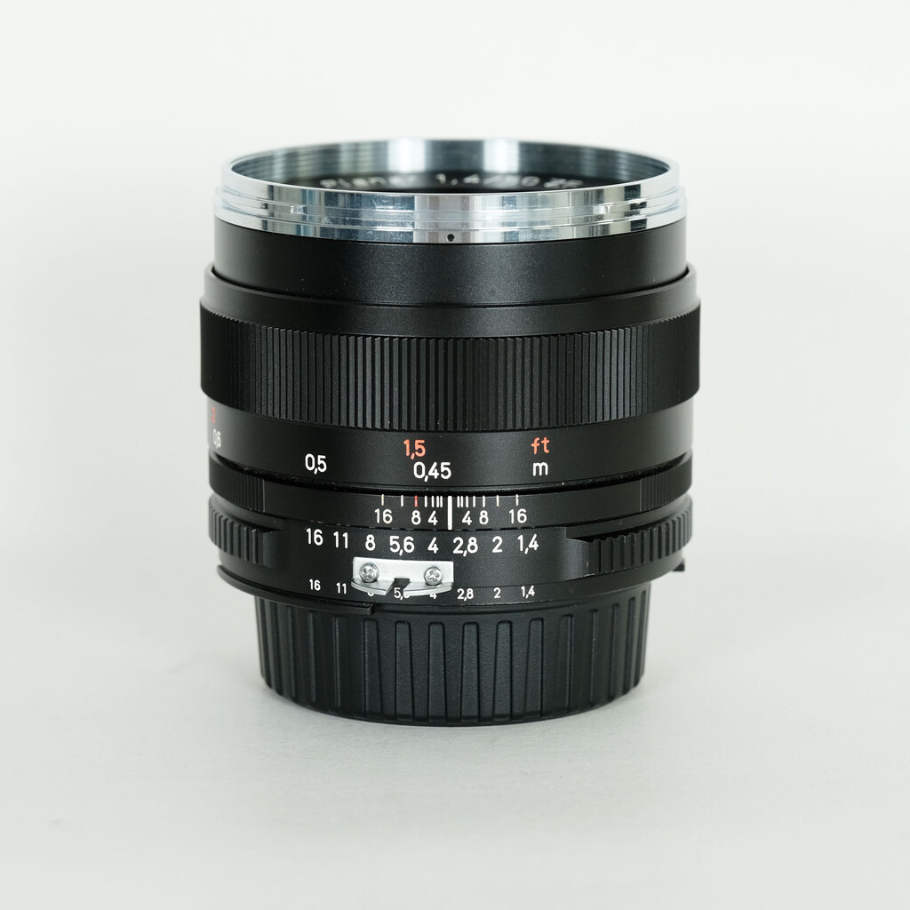 Carl Zeiss Planar T* 50mm F1.4 ZF [ニコンF用]の出品 | ONE SCENE