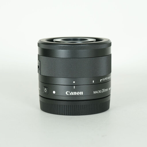 Canon EF-M28mm F3.5 マクロ IS STMを徹底解説。作例からレビューまで
