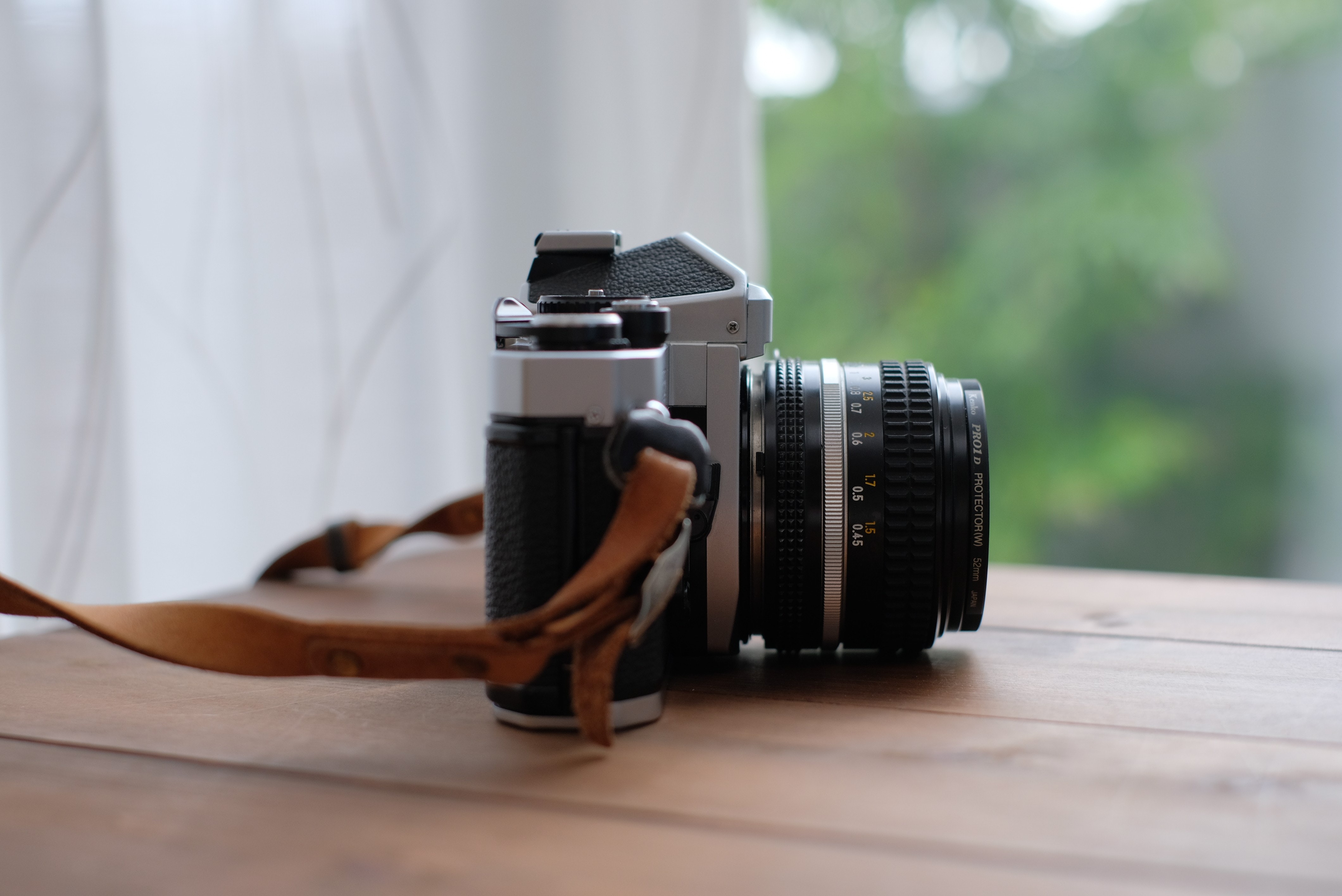 Nikon FE2を徹底解説。作例からおすすめレンズまで | ONE SCENE（ワン