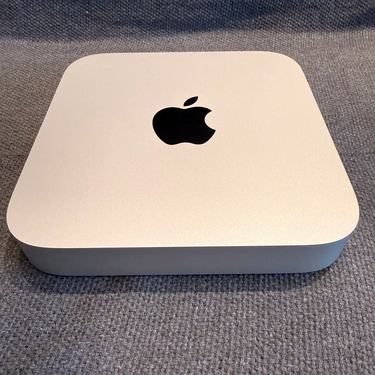 Mac mini M2 2023 8GB 256GB impecável + Caixa - Computadores e
