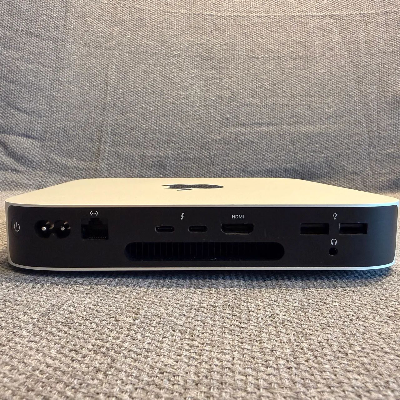 Mac mini M2 2023 8GB 256GB impecável + Caixa - Computadores e