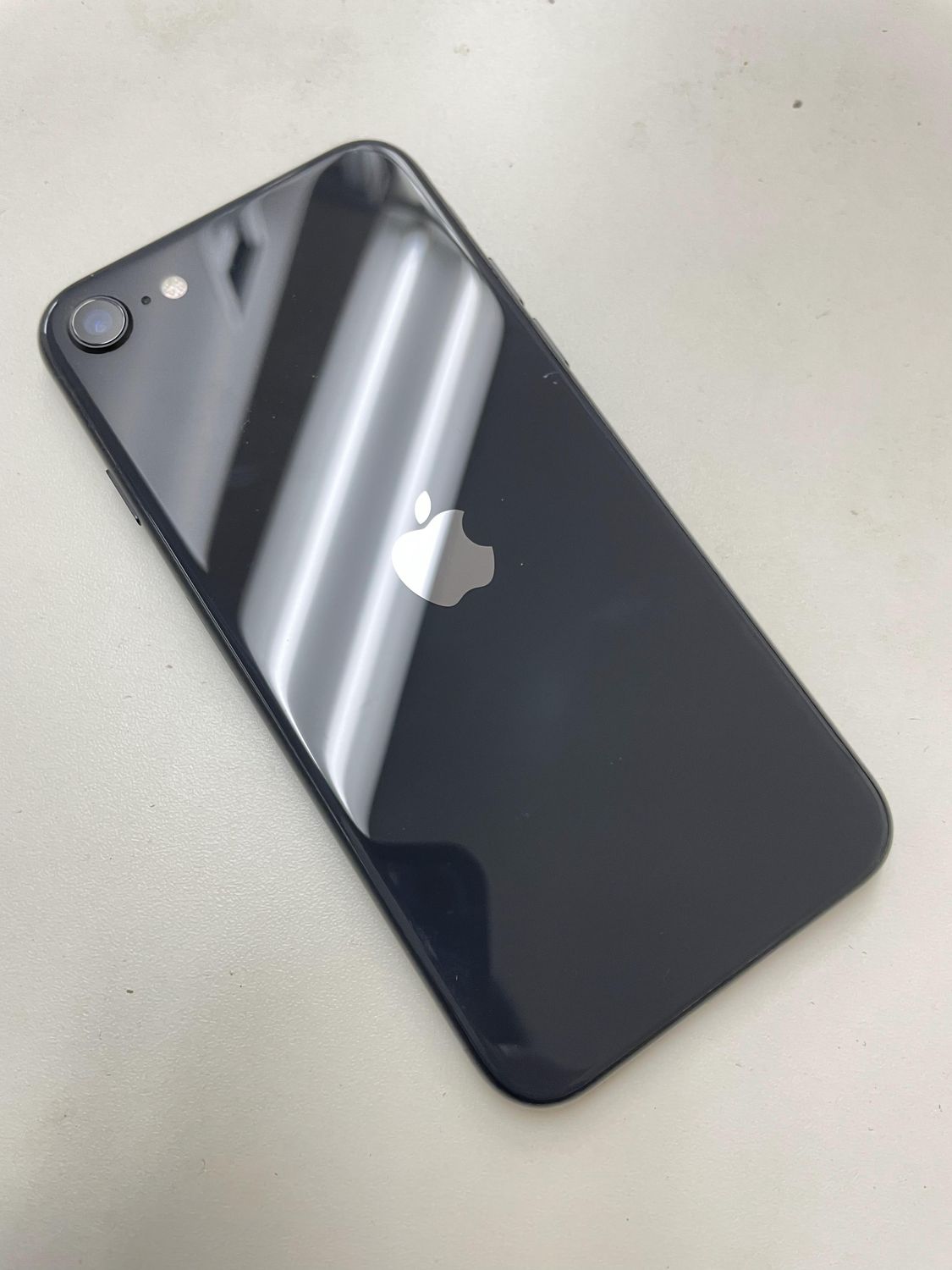 ムスビー｜☆美品☆バッテリー91%☆SIMフリー iPhone SE(第2世代