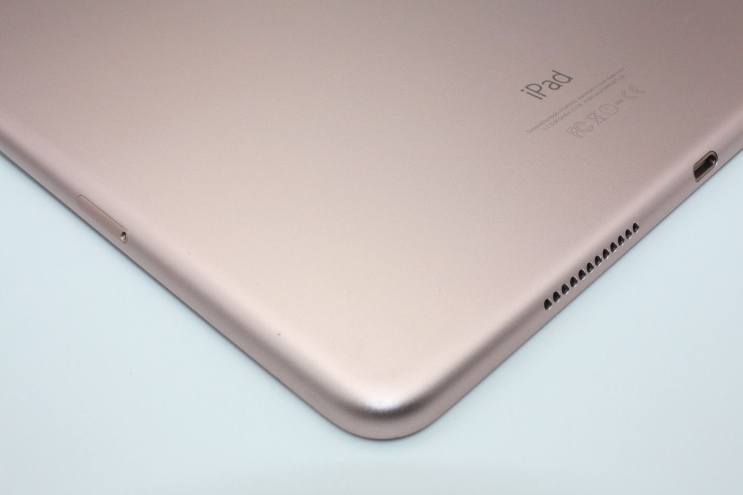 ムスビー｜【訳アリ大特価】iPadPro 第1世代 9.7インチ 32GB Wi