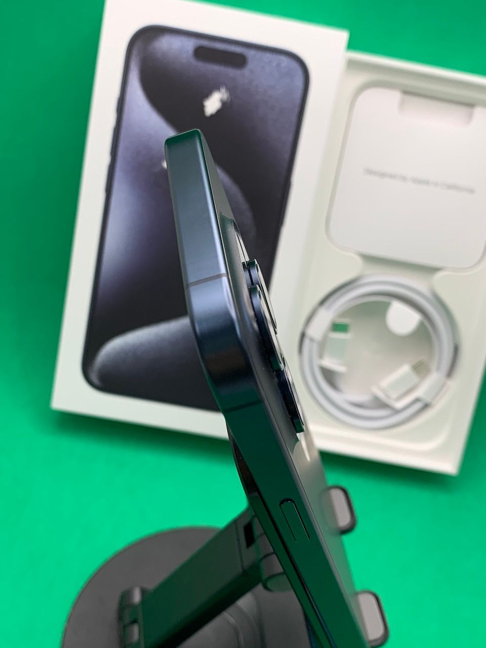 ムスビー｜☆新品同様 iPhone 15 Pro 128GB SIMフリー 最大容量100