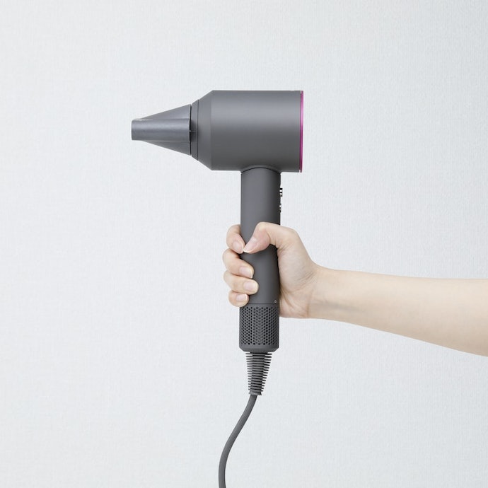 ダイソン Supersonic Ionicヘアドライヤー HD08をレビュー！クチコミ