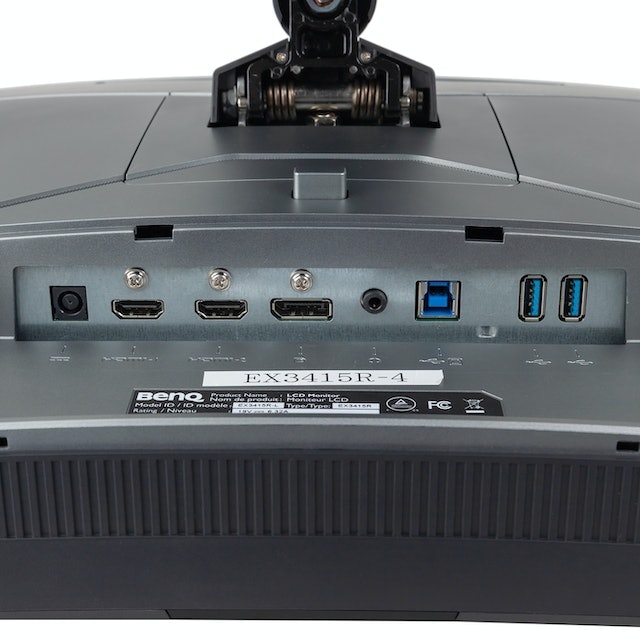 BenQ MOBIUZ ウルトラワイド湾曲ゲーミングモニター EX3415Rをレビュー