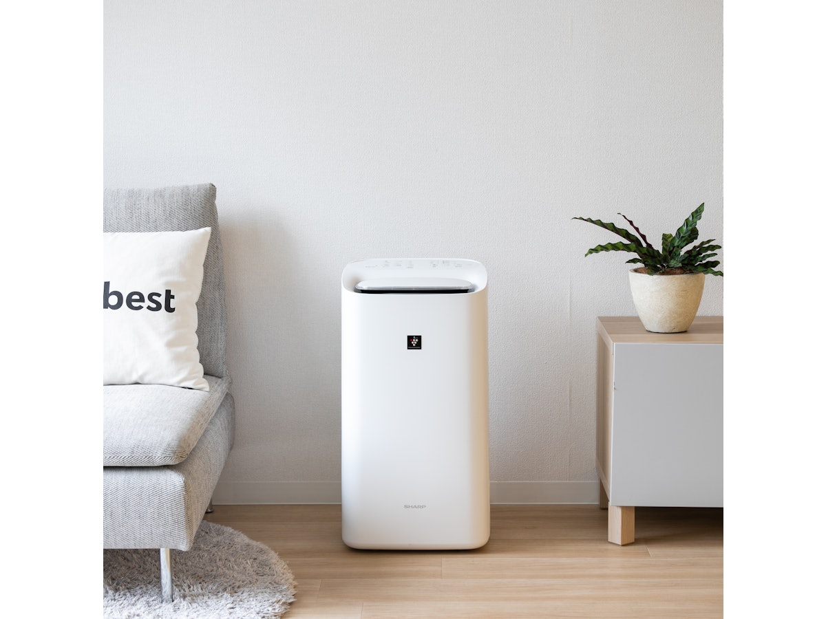 SHARP 加湿空気清浄機 KC-HD70-W 2022年製 シャープ KC-HD70 価格比較