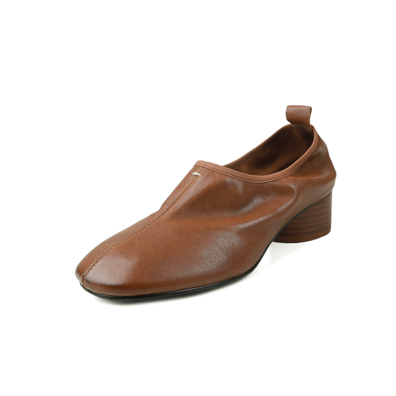 ラムスキン チャンキーヒール パンプス 痛くない 疲れない - Emiwalk