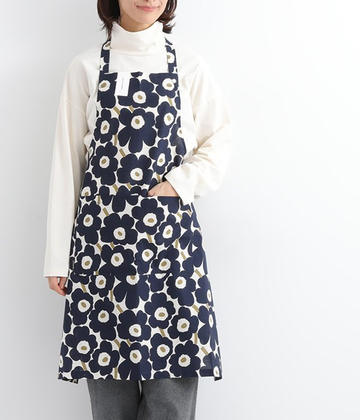 Mini Unikko エプロン｜marimekko（マリメッコ）の商品詳細