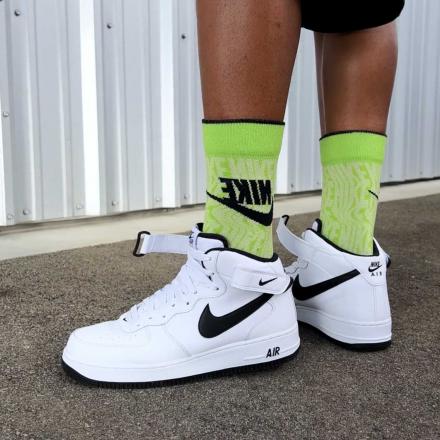 国内販売開始】 ナイキ エアフォース 1 ミッド '07 ホワイト/ブラック