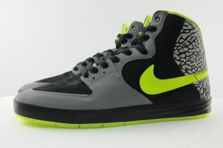 国内11月30日発売予定】 DJ クラーク ケント × ナイキ SB P-ROD 7 ハイ