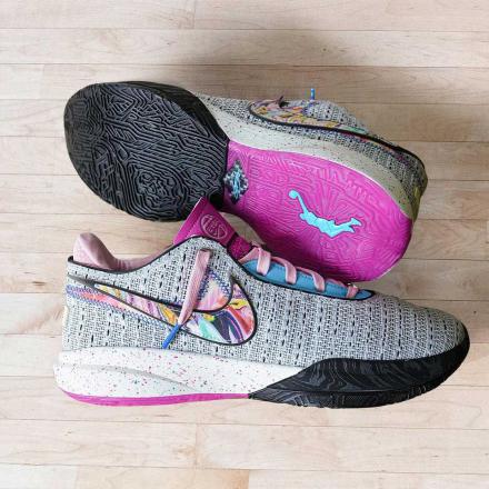 リーク】 ナイキ レブロン 20 