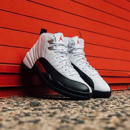 国内5月25日発売予定】 ナイキ エア ジョーダン 12 