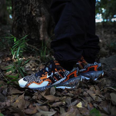 国内8月14日発売予定】アトモス × アディダス オリジナルス ZX