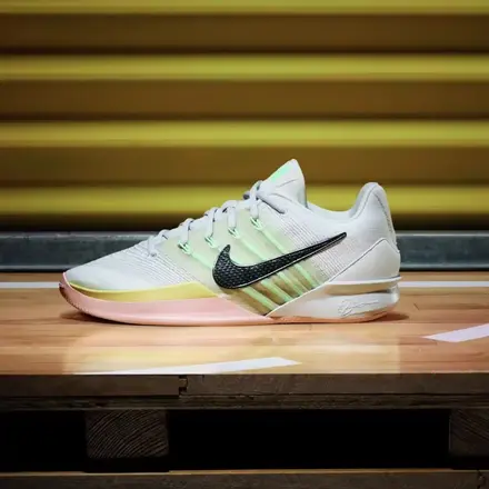 国内9月6日発売予定】ナイキ サブリナ 3 “サイレンサー” サミット