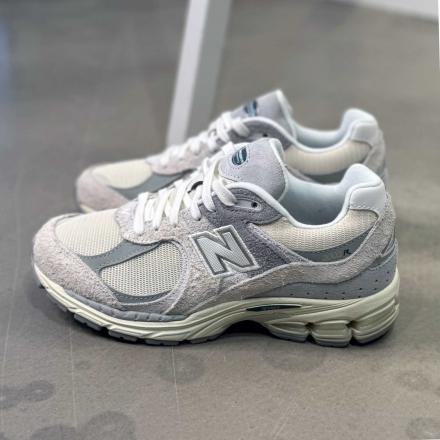 国内1月17日発売予定】 ニューバランス M2002R オフホワイト/クリーム