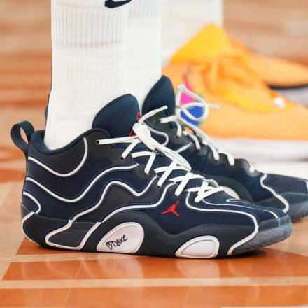 デビュー】 ナイキ ジョーダン テイタム 3 