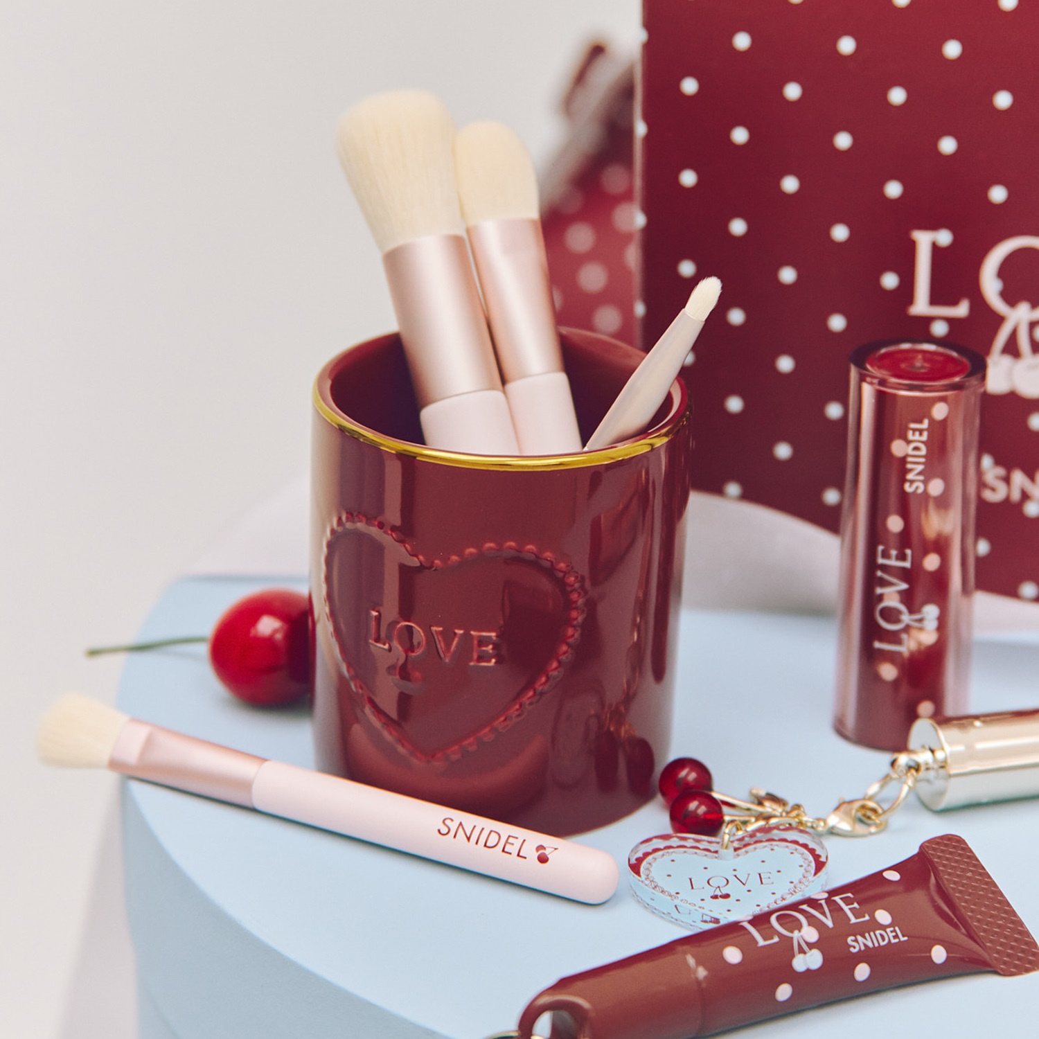 SNIDEL BEAUTY】ブラシ セット＜2026 Valentine Collection