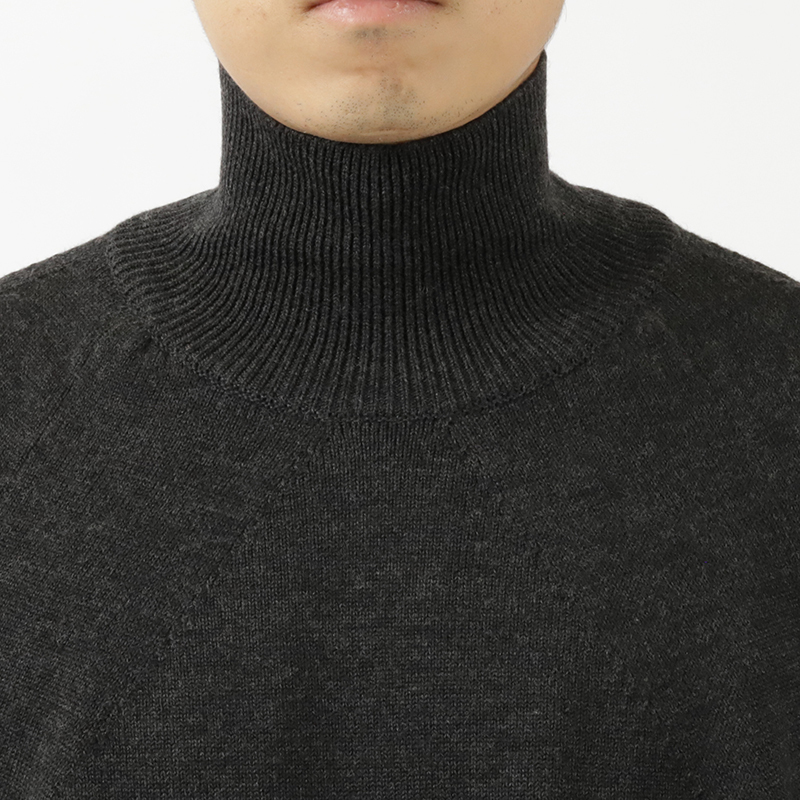 Batoner Aging Wool Signature Turtle Neck Charcoal