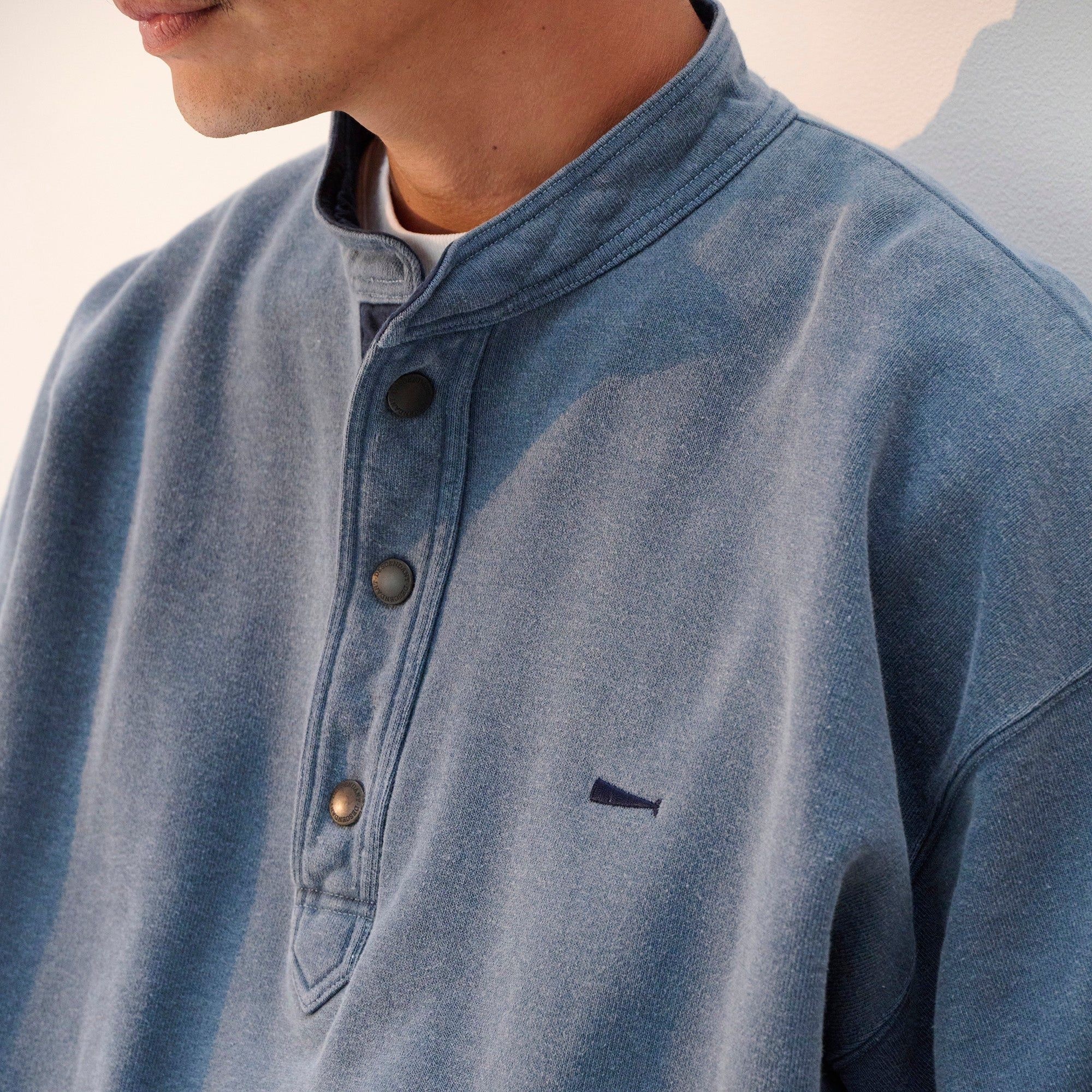 Descendant VOIL HENLEY NECK PIGMENT DYE