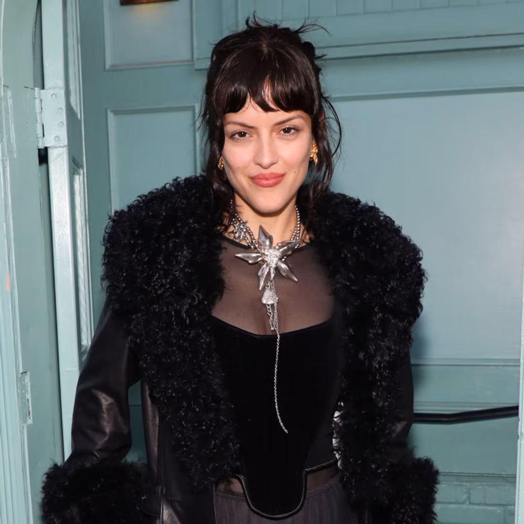 María Zardoya Steps On Stage Looking Different In 2025 Tour Clip