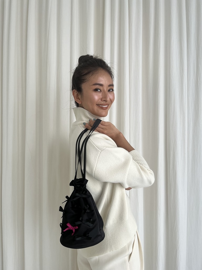 特別付録を公開！】ツルバイマリコオイカワのミニバッグがSTORY11月号