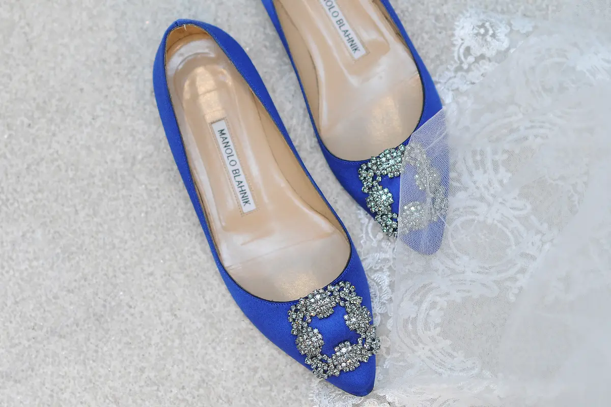 ビジューの輝きにうっとり、マノロブラニクの「ハンギシ」 | PrettyOnline