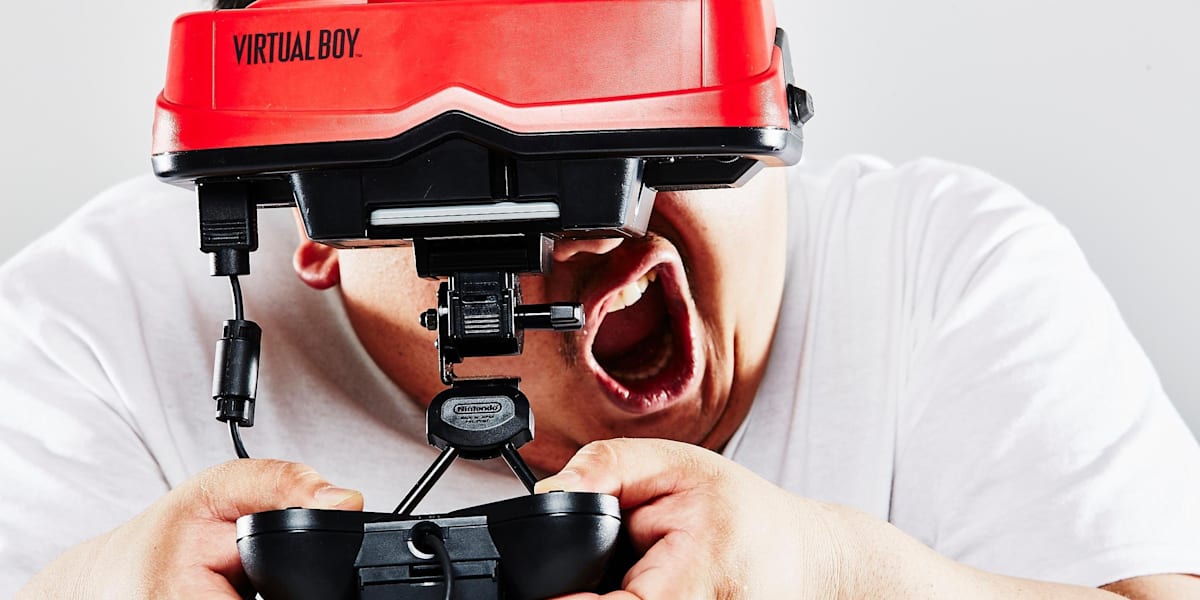 playing-virtual-boy.jpg