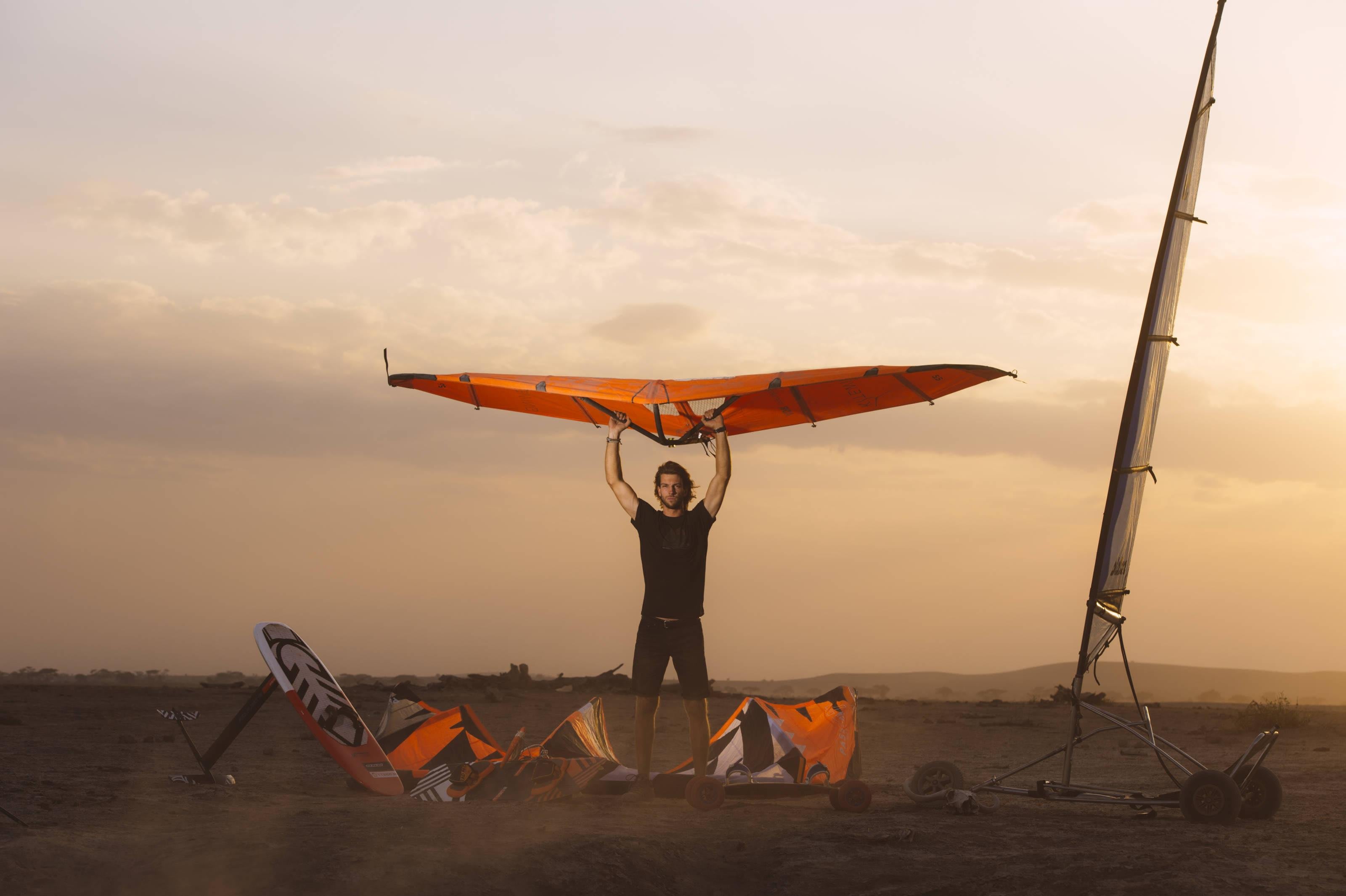 風に乗ってアフリカ大陸400kmを移動した男