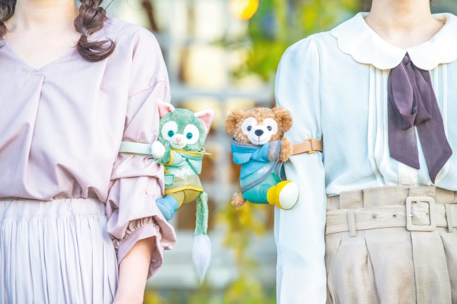 雨の日を楽しむダッフィーたちのグッズが新発売！「ダッフィー