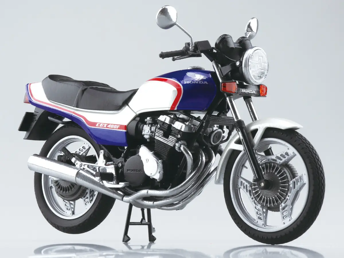 リアルな重量感の1/12サイズ「CBX400F」アオシマから2025年2月発売