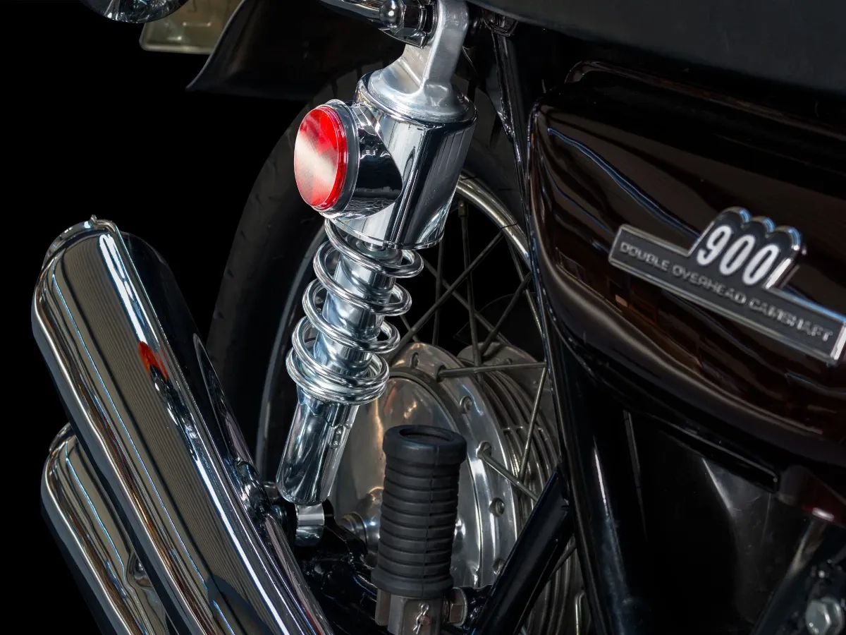 カワサキの名車・Z1/Z2の走りが進化するYSSリアサスペンションが登場