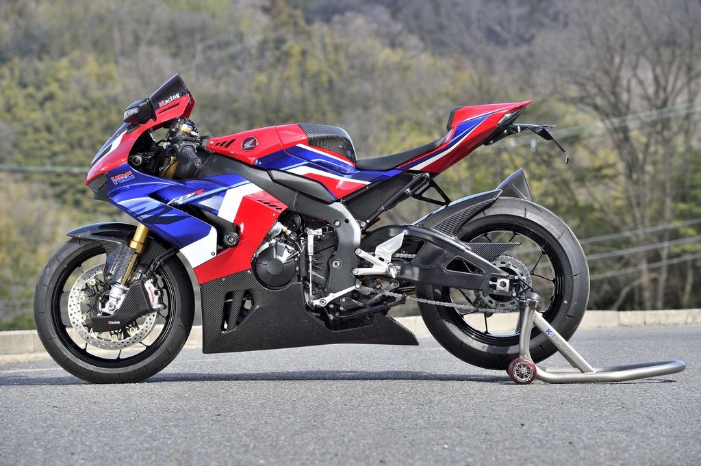 Webike | Magical Racing マジカルレーシング マジカル リアフェンダー