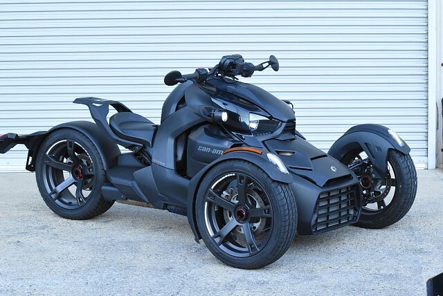 トライク／サイドカー(大型バイク(〜1000cc)) バイクの新車・中古