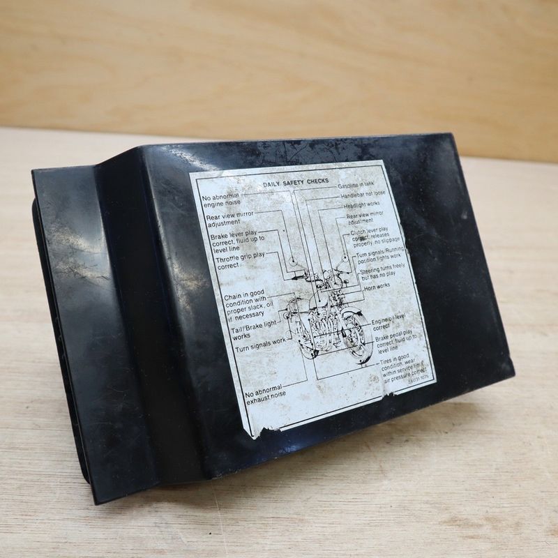 ウェビックガレージセール | カワサキ Z1000MK2 純正 書類ケース/小物