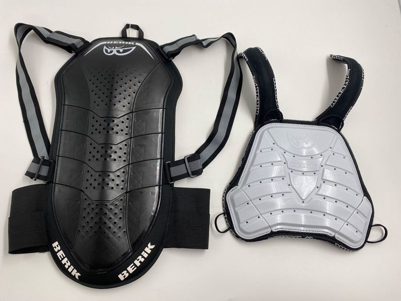 ウェビックガレージセール | ベリック バックプロテクター&amp