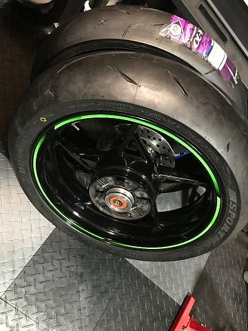 カワサキ ZX-25R オンロードタイヤ 口コミ・動画インプレッション (1