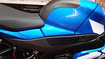 スズキ GSX-R1000 STOMPGRIP:ストンプグリップ 口コミ・動画