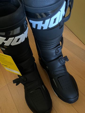 オフロードブーツからTHOR:ソアーの口コミ・動画インプレッションを