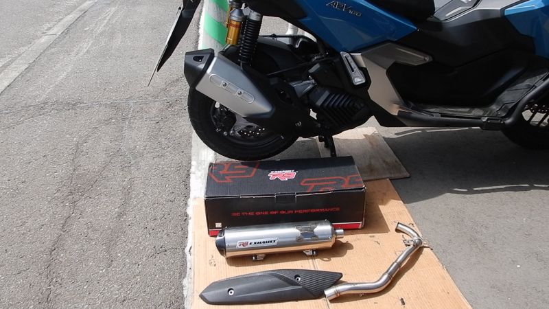 ホンダ ADV160 R9 Exhaust:アールナインエキゾースト 口コミ・動画