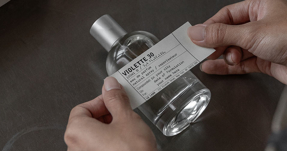 大人のメンズ香水】ル ラボの最新作「ヴァイオレット 30」 は得も言
