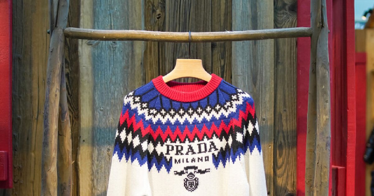 限定ノルディックニットが可愛い。プラダが六本木ヒルズに「山小屋