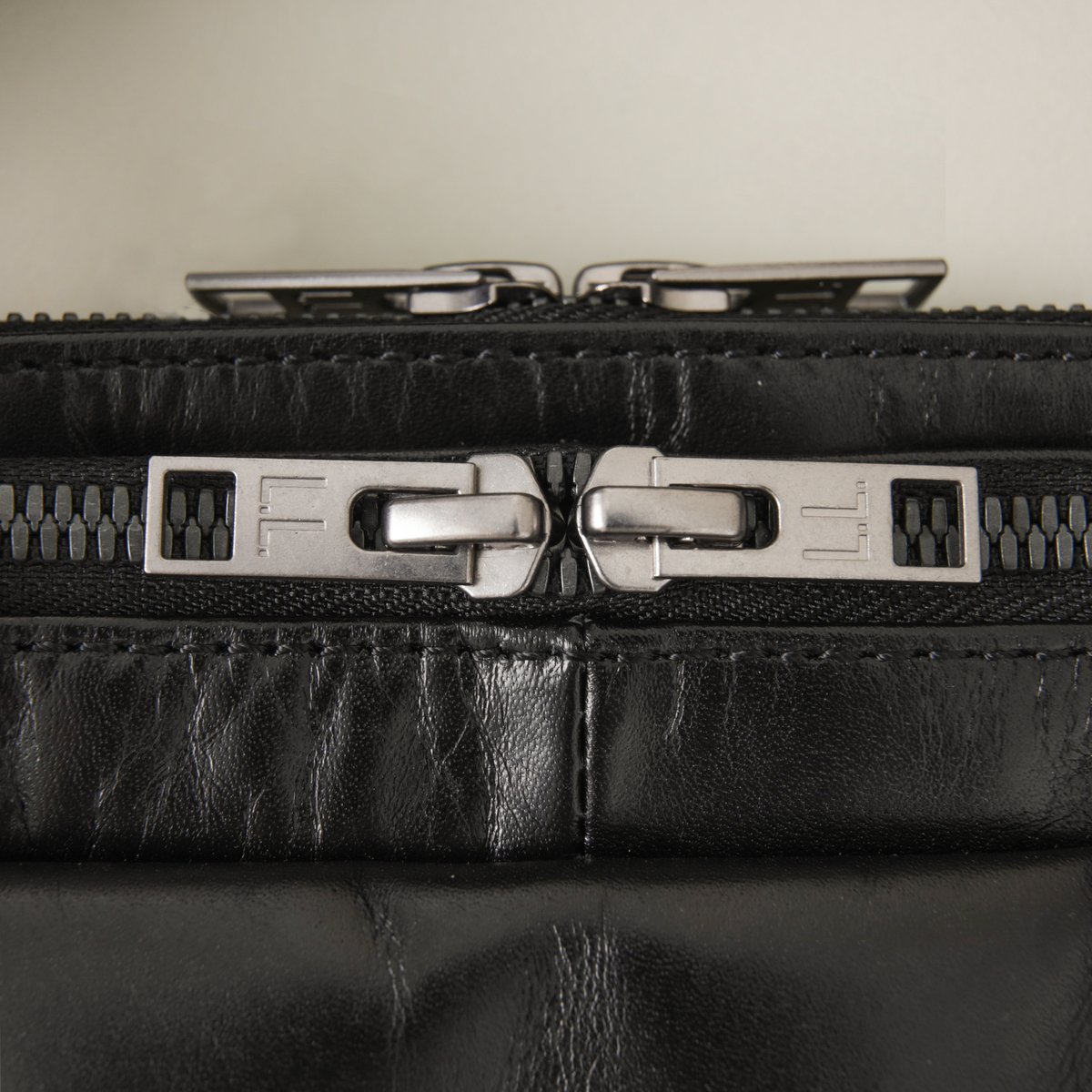 大人の吉田カバンBEST30｜知る人ぞ知る本格派。「エレメント」の2WAY