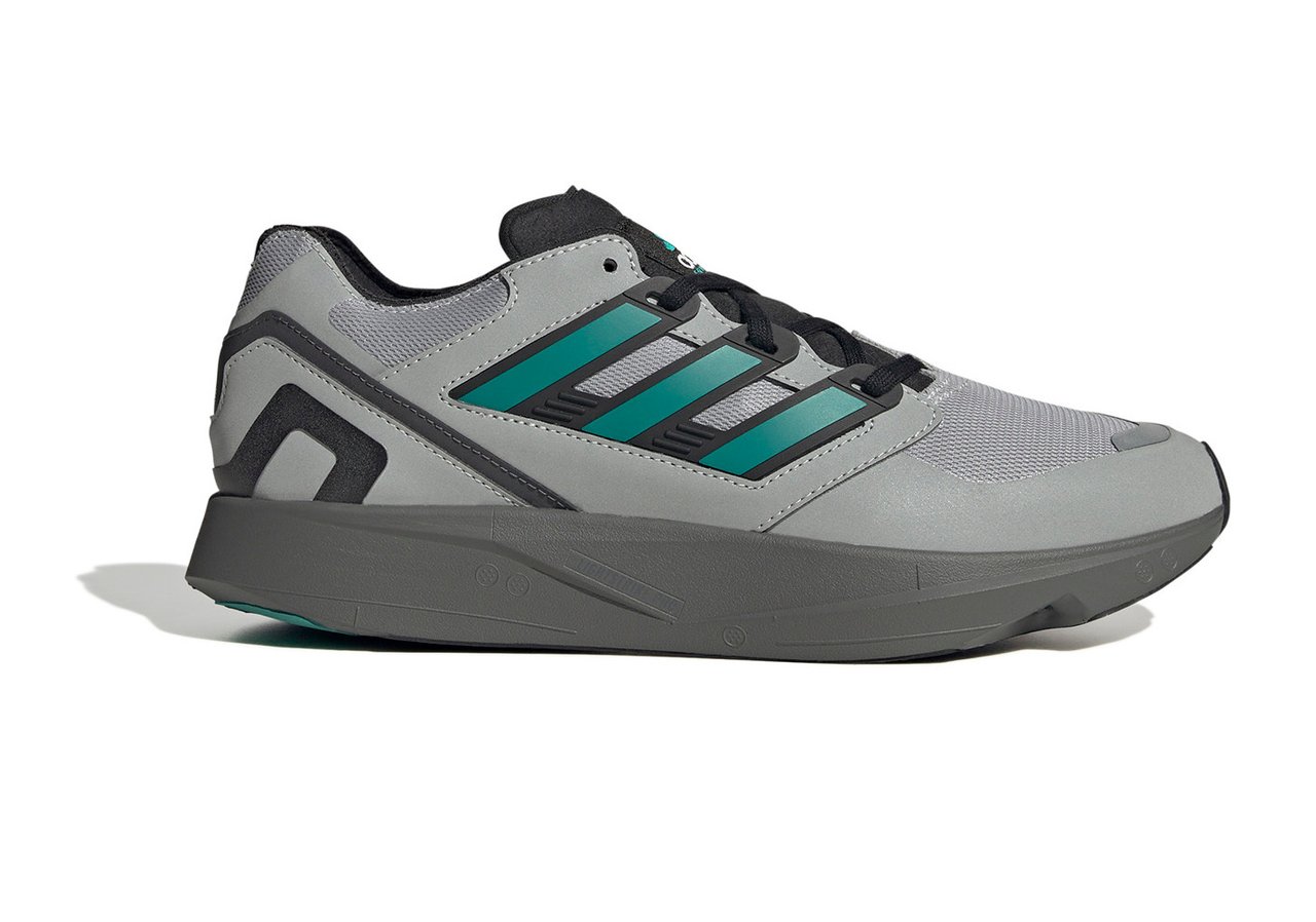 大人のアディダス】最高峰「エキップメント 」コレクションから、街