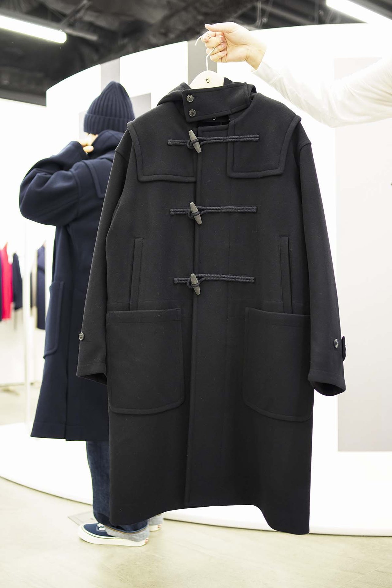 大人のユニクロ】狙い目はダウンかダッフルか。「＋J」2021年秋冬を誰