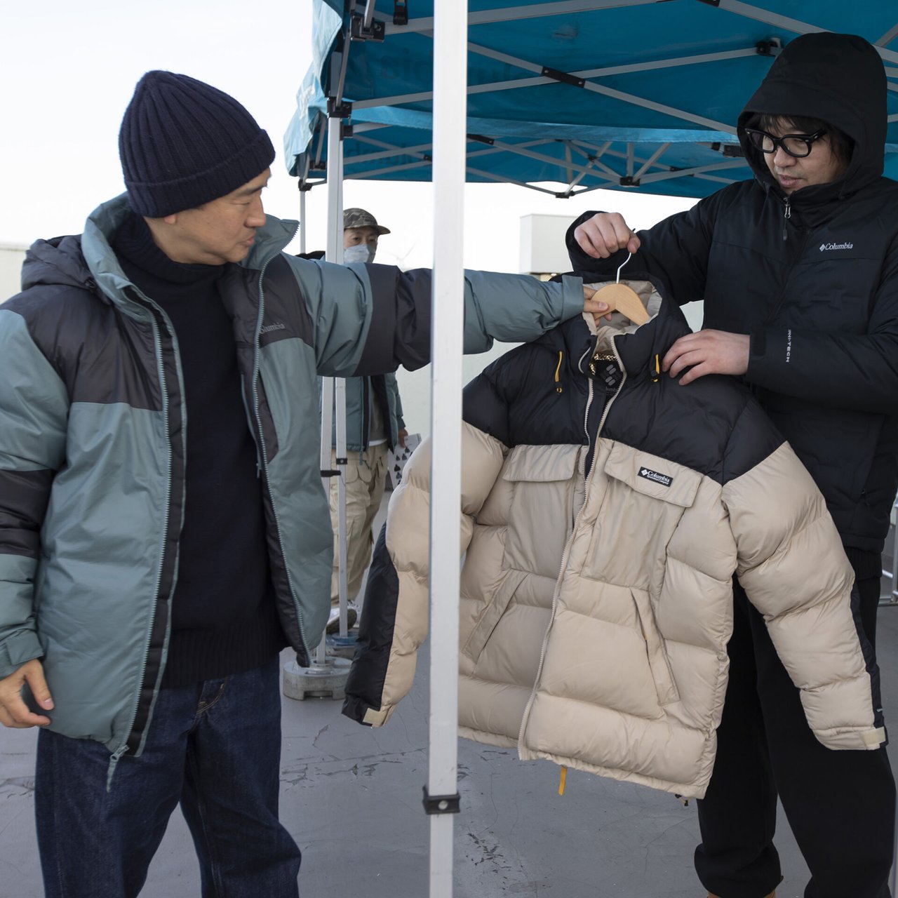 試着ルポ】薄軽なのに暖かい!? 「コロンビア」のハイスペックダウンを